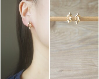 1 pair Gold knot stud invisible resin clip on earrings, non pierced earrings, Minimalist earrings, simple stud, statement stud, gift for her