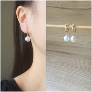 1 pair White resin pearl Gold hoop clip on earrings, non pierced earrings, Minimalist earrings, dangle & drop earrings, wedding earrings