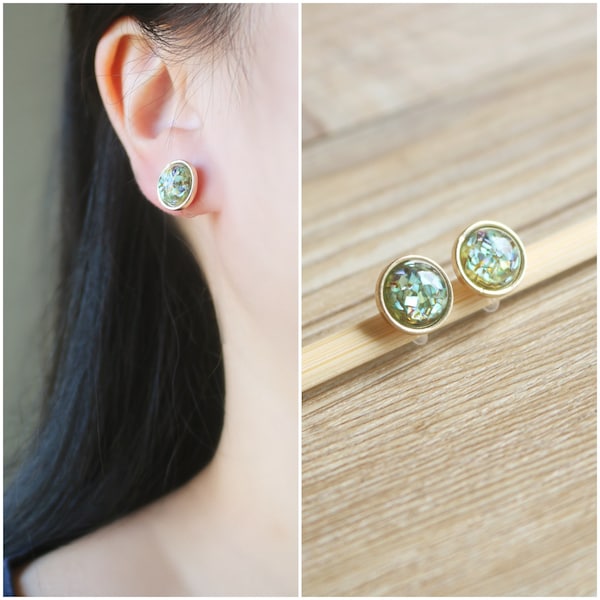 1 pair Gold round circle stud invisible resin clip on earrings, non pierced earrings, green pixelated abalone shell clip on earrings, gift