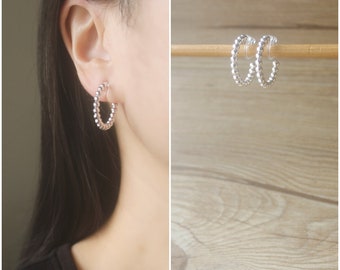 1 pair 24mm SILVER open hoop invisible resin clip on earrings, non pierced earrings, Minimalist earrings, adorable earrings, gift for her