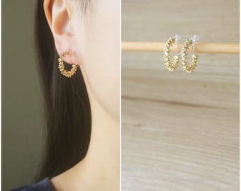 1 pair 19mm gold open hoop invisible resin clip on earrings, non pierced earrings, Minimalist earrings, adorable earrings, gift for her