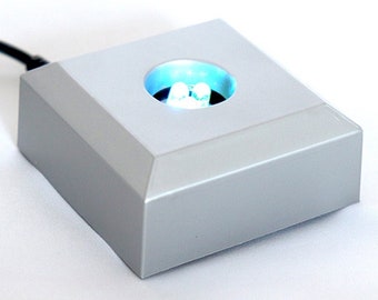 Square 6.5cm Multi Coloured 3 LED Light Base in Silver with option for UK Power Supply