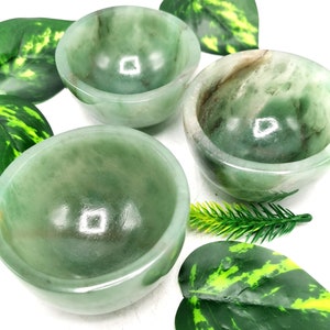 Beautiful Australian green aventurine hand carved bowls - 3 inches diameter and 200 gms (0.44 lb) - ONE BOWL ONLY | Home Decor