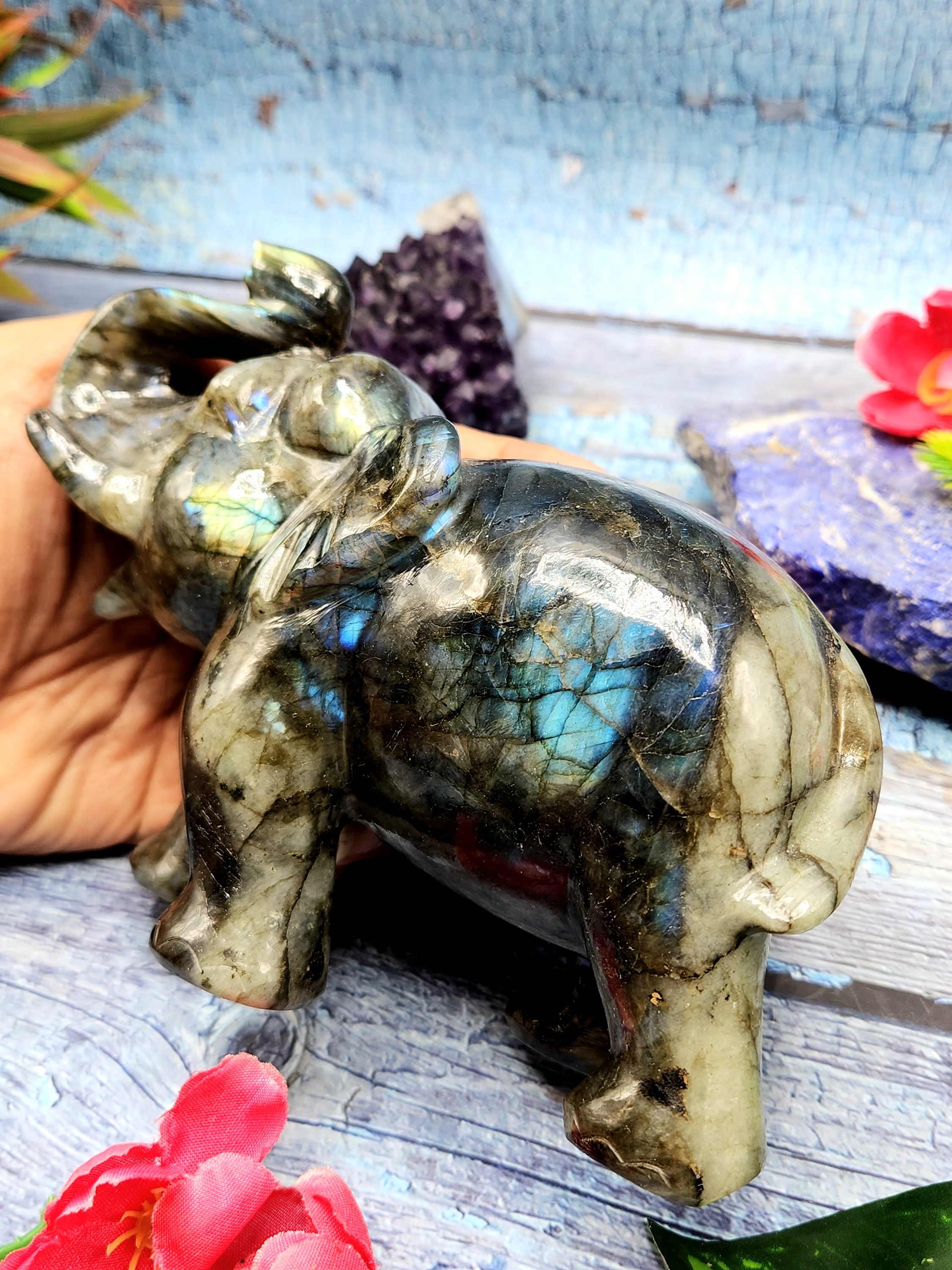 Home Décor - Labradorite carving of Elephant with beautiful flash - El