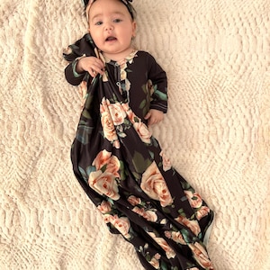 Floral swaddle set, mommy robe and swaddle set, mom and baby, hospital bag, baby shower gift, matching outfits, soft baby outfit, headband