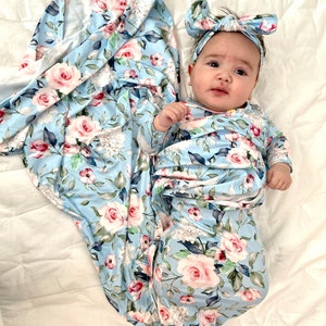 Floral Maternity Robe and Baby Swaddle Set Hospital Gown Postpartum Robe Matching Mom Baby Outfit, Newborn Photoshoot Gift Baby Shower Gift