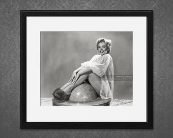 1950s Marilyn Monroe Wall Art Marilyn Sitting on Globe Wall Decor Marilyn Monroe Gift Idea Vintage 1950s Celebrity Wall Art Marilyn Monroe