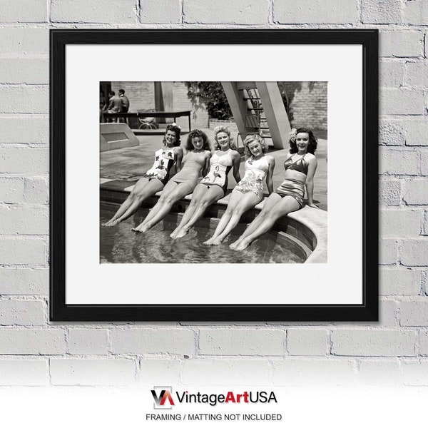 1940s Hollywood Starlets in Swimsuits Wall Art Pool Photo Wall Decor Pinup Girls Photo Art 1940s Era Actresses Wall Art Vintage Swimsuits