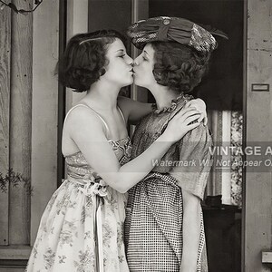 Two Beautiful Young Women Kissing Wall Art 1920s Vintage Photo Art Roaring 20s Fashion Art Girls Kissing Wall Art Roaring 20s Flapper Girls image 2