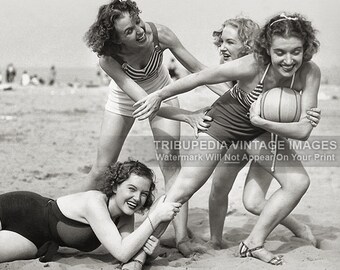 Vintage Nude Beach Sister Vintage Nude Beach Sister