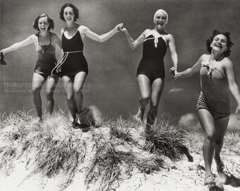 1930's women's swimwear