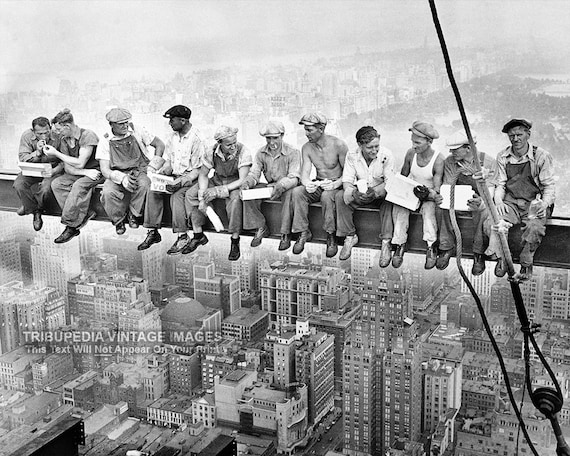 1932 Lunch Atop Skyscraper Print | NYC Construction Workers Photo