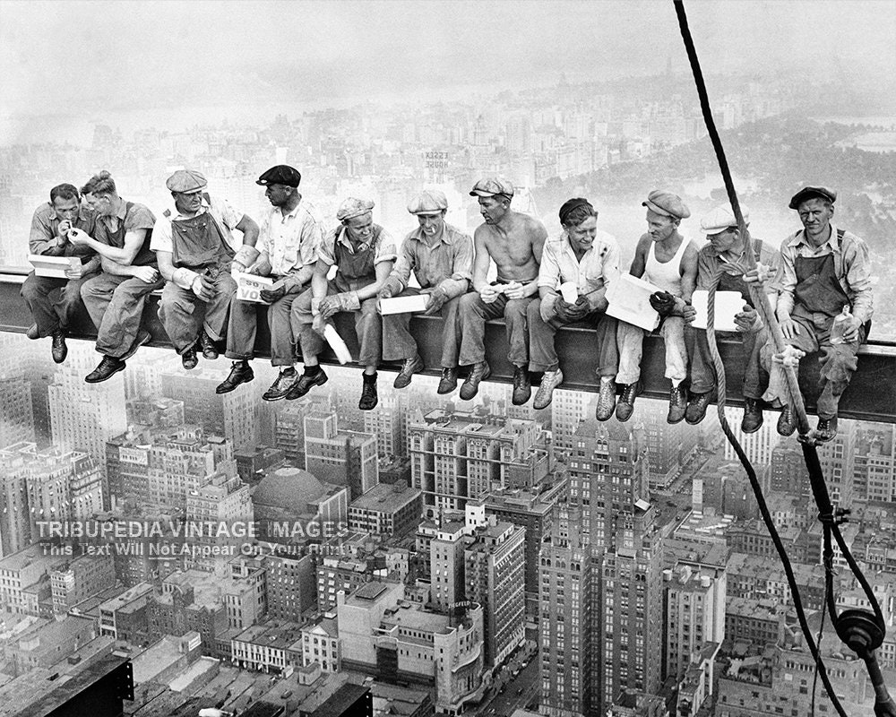 1932 Lunch Atop Skyscraper Print | NYC Construction Workers Photo