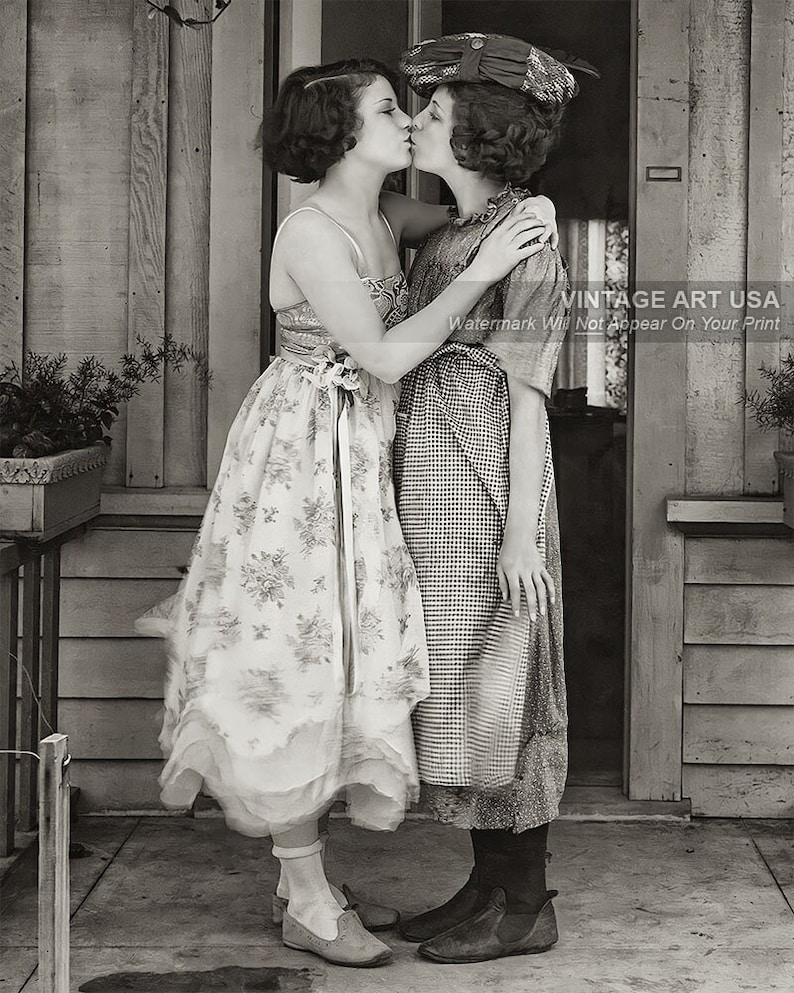 Two Beautiful Young Women Kissing Wall Art 1920s Vintage Photo Art Roaring 20s Fashion Art Girls Kissing Wall Art Roaring 20s Flapper Girls image 2