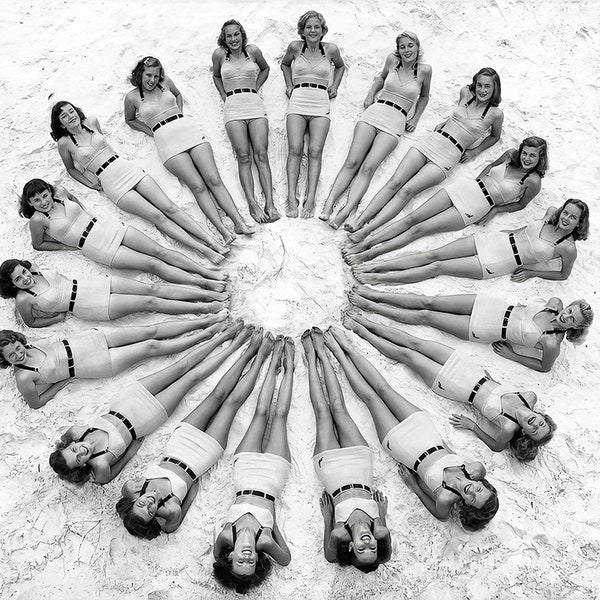 Vintage Swim Party Photo Print 1940s Bathing Suits Beach Girls in a Circle Fun Photo Wall Art Wall Decor Swimwear Art Deco Women Swimsuits