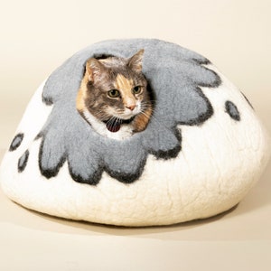 Felt Cat Cave - Handmade Felt Wool Cat House