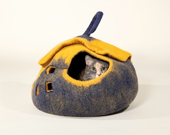 Navy & Yellow with HatnHook Felt Cat Cave