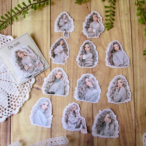 Pack de die cuts "cosy girls" découpe en papier pour scrapbooking, art journal, planner, bullet journal, journaling