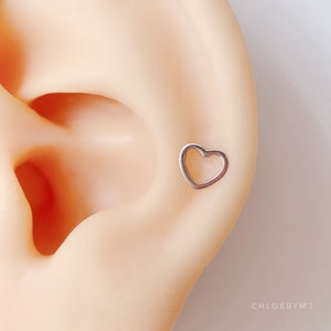 Dainty 5mm Heart 20g screw back sterling silver piercing earrings, ball screw piercing, silver screw stud, Small screw back earrings silver