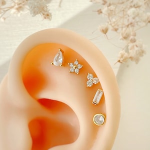 Dainty 16g Internally threaded labret sterling silver piercing earrings, Earrings set, 18k Gold plated, Tiny Internally threaded labret