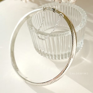 925 Sterling Silver Hinged Oval Etched Bangle Bracelet with Safety Chain, Sterling silver thick round hand engraving bangle bracelet