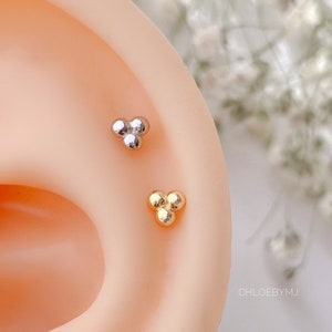 Zierliche 3 mm Triangle 20g Sterling Silber Piercing Ohrringe, extra kleine Trio Kugelschraube, 3 Kugeln Drehverschluss