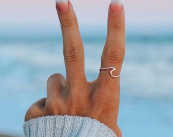 Sterling Silver Wave Ring, ocean tide ring, beach fashion, summer jewelry, Midi rings, dainty jewelry, vacation, daily accessories