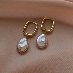 Dangling Pearl Hoops, Bridesmaids Jewelry, Pearl Earrings, Earrings with Removable Pearls, Earrings as Christmas Gift, Fresh Water Pearls