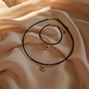 Spinell Choker Halskette, Edelstein Choker mit Anhänger, Mondstein Halskette, Schmuck Geschenk für Sie