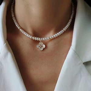 Perlenkette Klee Anhänger, zierliche Frauen Perlmutt Anhänger Halskette, vier Blätter Klee Schmuck Geschenk für Frau