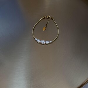 Armband met echte parels, sierlijke vergulde armband, bruiloft bruidssieraden afbeelding 6