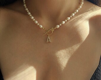 Pearl Initial Necklace Gold, Pearl Letter Necklace, Girlfriend Necklace Personalized Dainty Pearl Necklace, Gold Letter Pendant Necklace