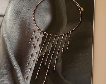 Natuurlijke granaat franje choker ketting, rode steen waterval statement ketting, hangende ketting cascade choker, sieraden met de geboortesteen van januari