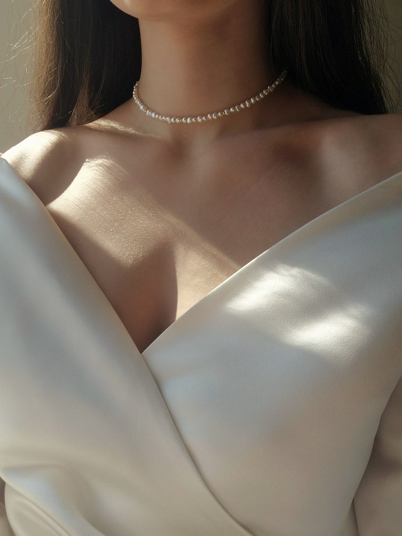 Wedding Bridal pearls choker, Jewelry wedding, White choker, Dainty Tiny Pearl Necklace, Ready for ship image 4