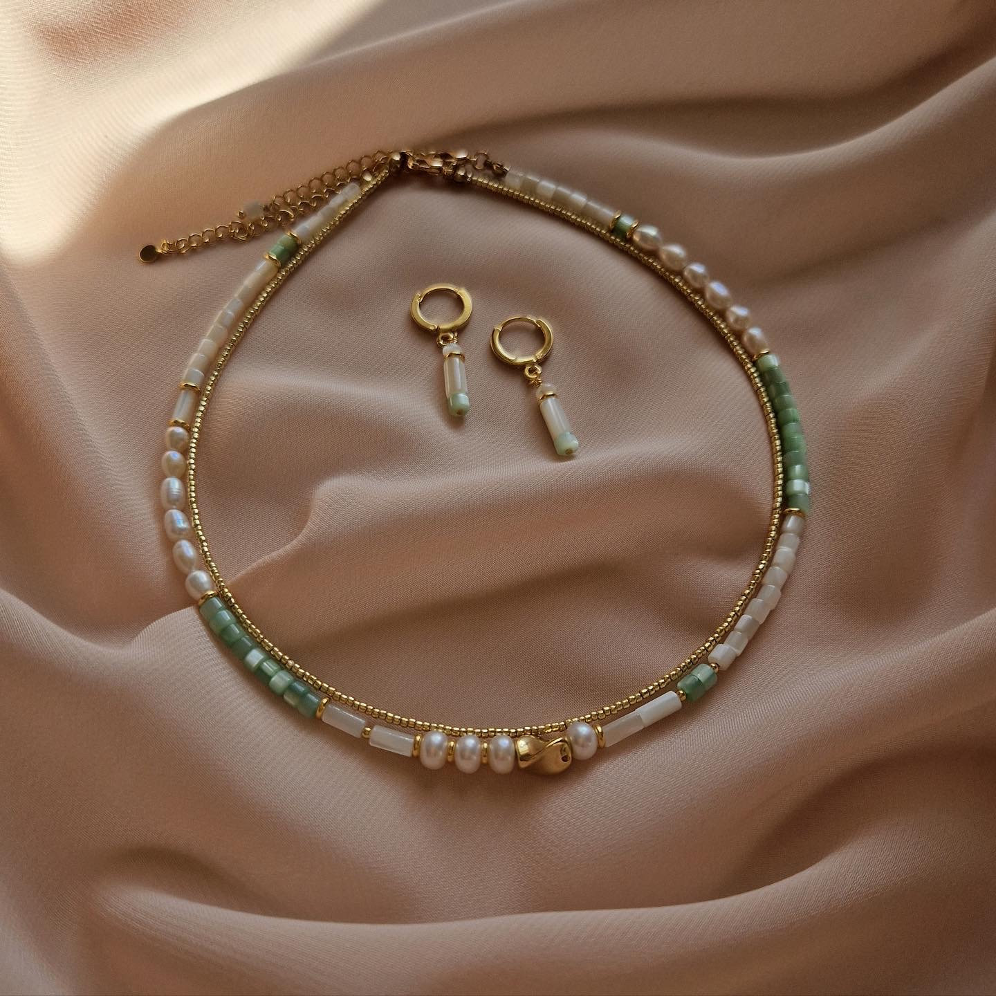 Green Contemporary Faux Pearl and Beaded Choker main image 1