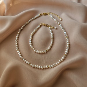 Wedding Bridal pearls choker, Jewelry wedding, White choker, Dainty Tiny Pearl Necklace, Ready for ship image 7