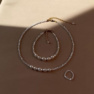 Delicado collar de perlas, gargantilla nupcial de cuentas de semillas, regalo para la novia, collar de dama de honor con perlas de agua dulce