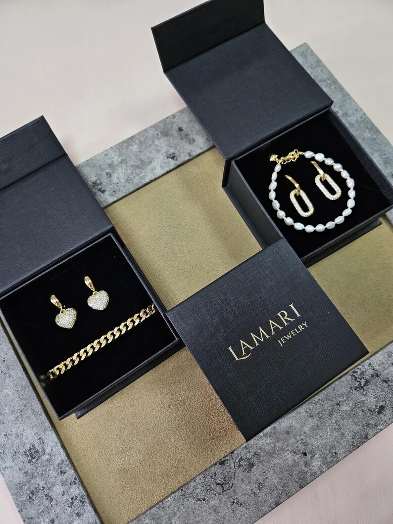 Bruidssieradenset met kristallen, zilveren hartvormige trouwketting, hangende hartvormige oorringen, gedraaide kristallen armband, jubileumcadeau voor haar afbeelding 8