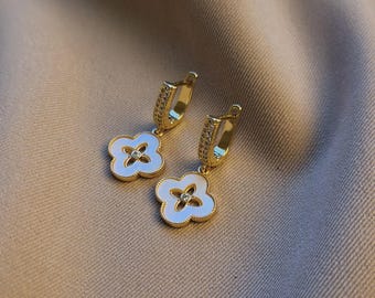 White Clover Earrings Gold Plated, Mother of Pearl Four Leaves Clover Earrings, Dainty Earrings, Clover Jewelry for Her Gift
