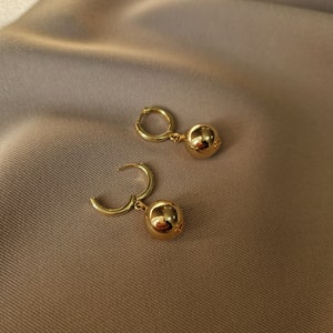 Gold Ball Dangle Earrings, Gold Plated Brass Chunky Earrings for Women Jewelry, Ball Earrings, Wife Birthday Gift, 18k Gold Ball Earrings image 3