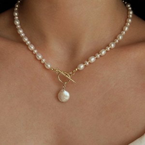 Baroque Pearl Pendant Necklace, Toggle Clasp Pearl Necklace with Pendant, Dainty Bridal Jewelry, Freshwater Pearls Jewelry, Bridesmaid Pearl