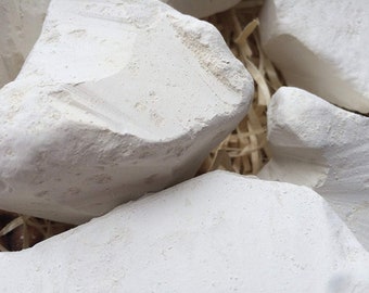 SUNNY Edible Chalk Chunks Natural Crunchy, 100 gm (4 oz) - 9 kg (20 lb) - Buy in Bulk (Wholesale), Hot Price, Fast Shipping Worldwide!