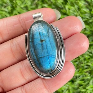 Labradorite Pendant 925 Sterling Silver Pendant Labradorite Gemstone Handmade Silver Gemstone Jewelry Labradorite Pendant For Necklace Women
