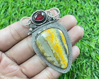 Gemstone Pendant Handmade Macrame Pendant LA-4011 Thebestjewellery Bumble Bee Jasper Macrame Pendant Macrame Jewelry Boho Pendant Gemstone Pendant Handmade Macrame Pendant LA-4011 Thebestjewellery Bumble Bee Jasper Macrame Pendant Macrame Jewelry Boho Pendant