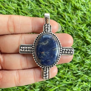 Ciondolo in sodalite Ciondolo in argento sterling 925 Sodalite Gemma in argento fatto a mano Gioielli in pietra preziosa Sodalite Ciondolo in argento per collana