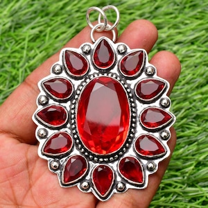 Garnet Flower Pendant 925 Sterling Silver Pendant Garnet Gemstone Pendant Handmade Silver Stone Jewelry Garnet Pendant For Necklaces Women