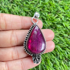 Purple Labradorite Pendant 925 Sterling Silver Pendant Labradorite Gemstone Handmade Gemstone Jewelry Labradorite Pendant For Necklace Women