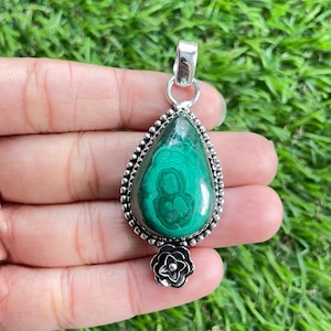 Colgante de malaquita Colgante de plata de ley 925 Piedra preciosa de malaquita Malaquita Joyas de piedras preciosas de plata hechas a mano Colgante de malaquita para collares