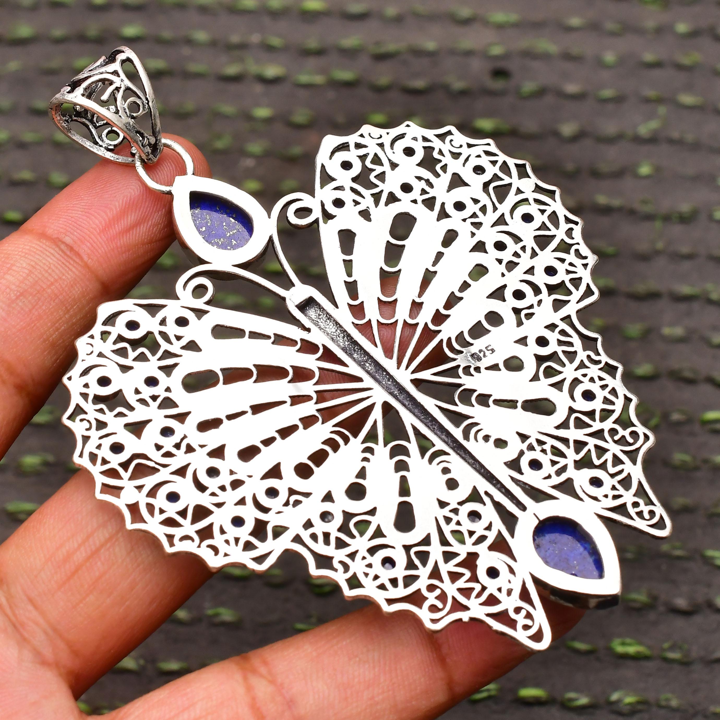 ラピスラズリの蝶ペンダント：925スターリングシルバーの宝石