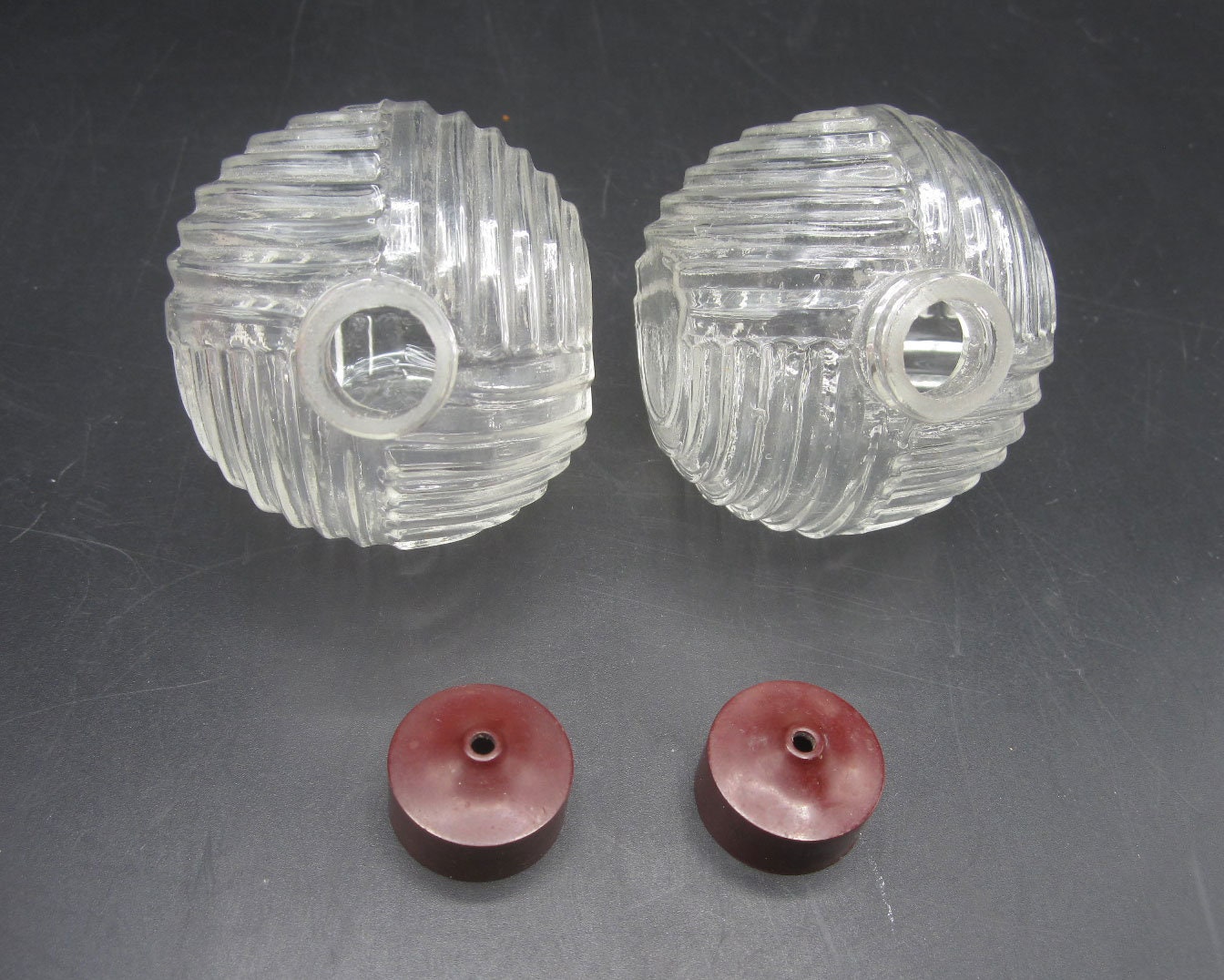 Sphere With Ridges Deco Sphere Shakers With Half Circle Ridge Pattern and Bakelite Lids - Etsy